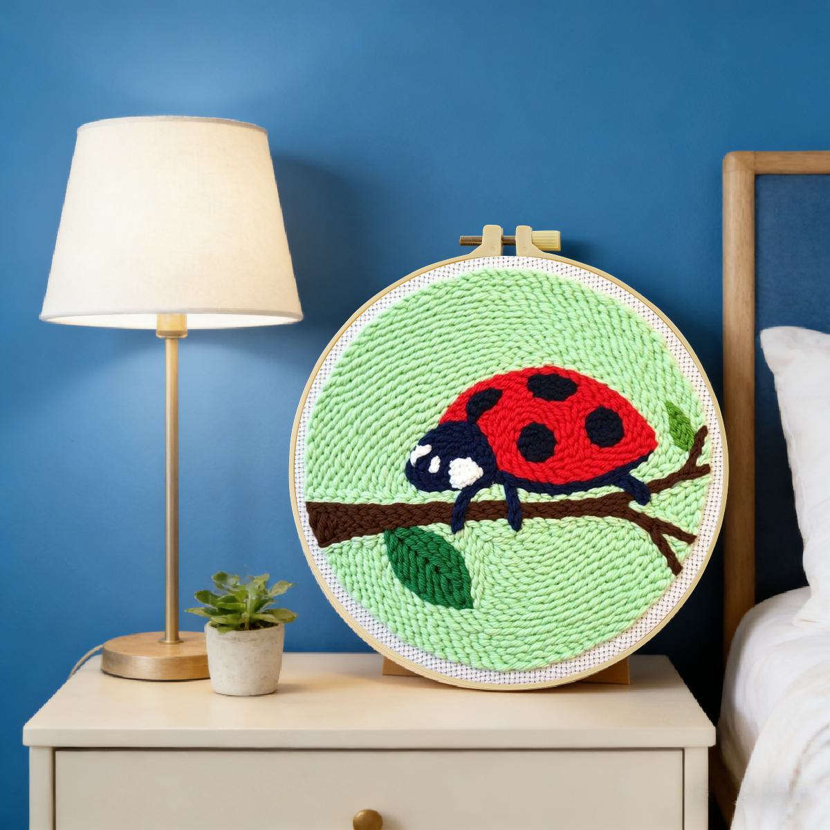 Kit de Bordado Punch Needle Jo - Embroidery Lady Bug avaliação e preço