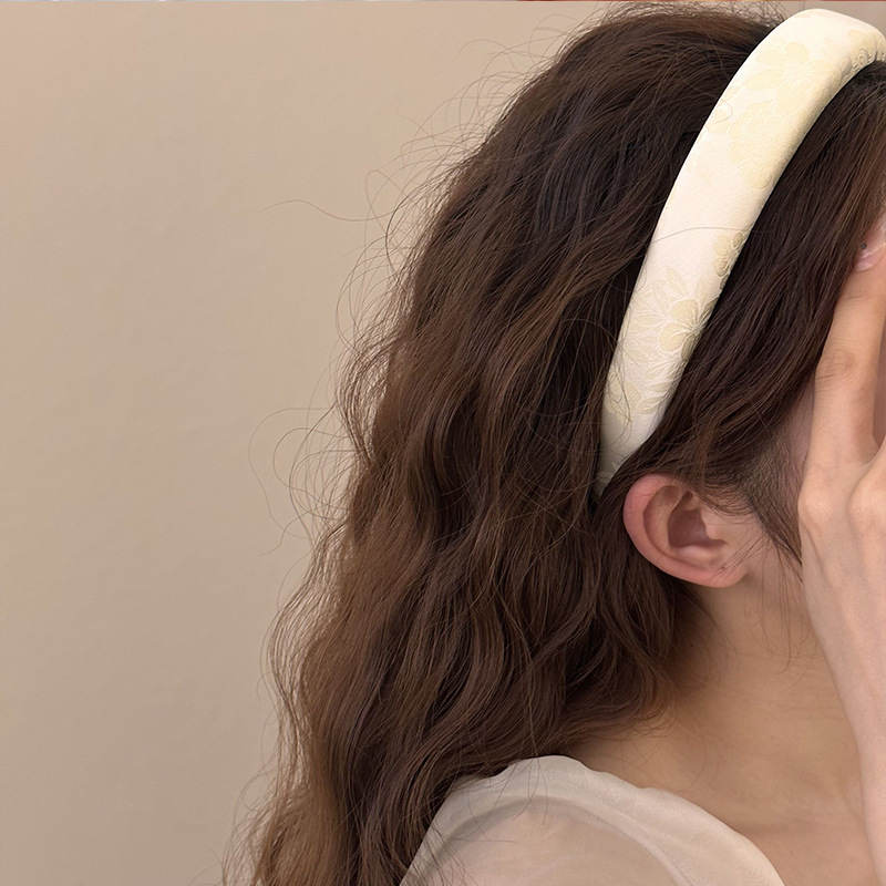 Tiaras com bordados de flor pa - Embroidery Hoop avaliação e preço